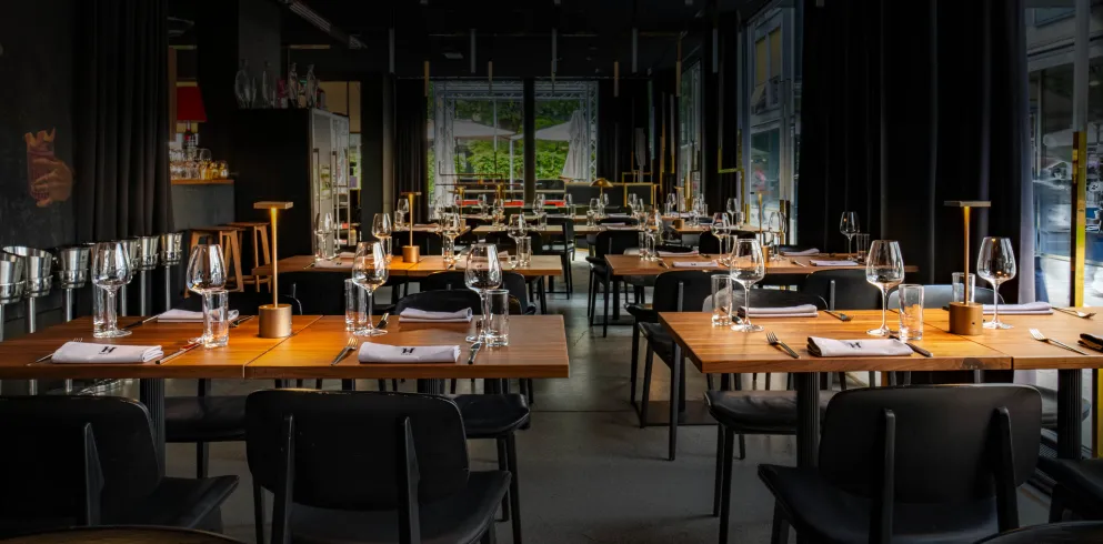 HERZOG bar + restaurant